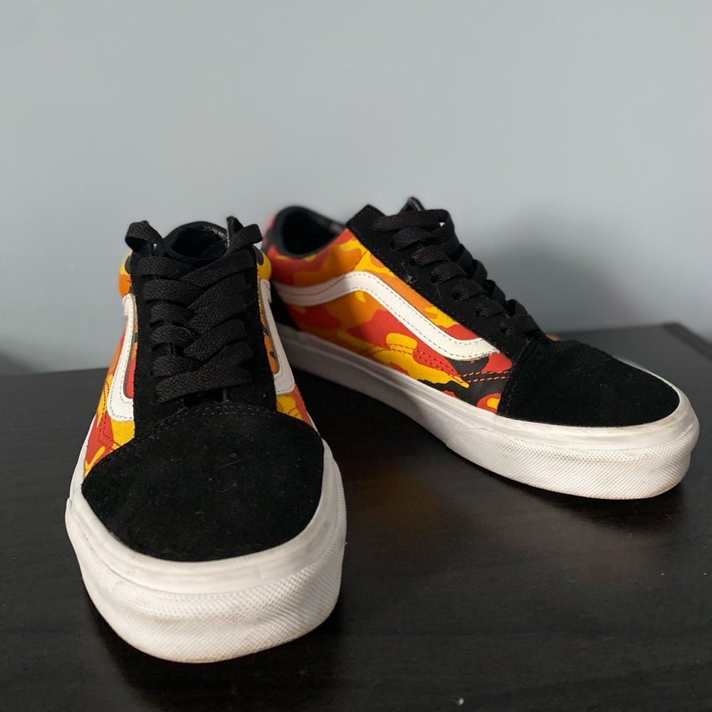 Vans - Picture 2 of 3